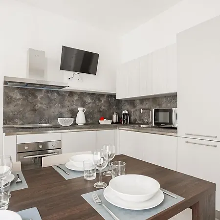 Daire Washington Homes *